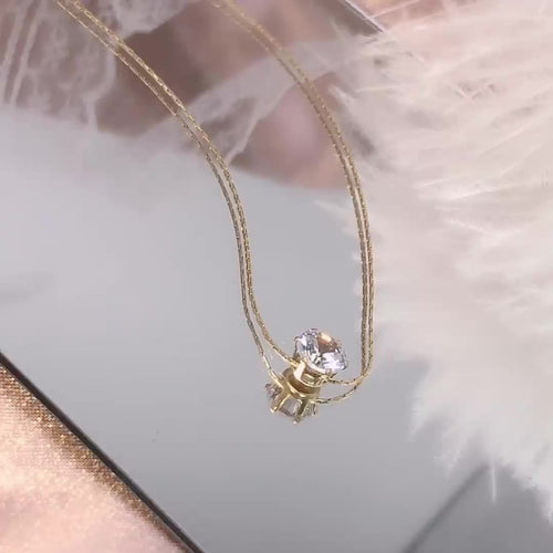 Gold Pendant Necklace